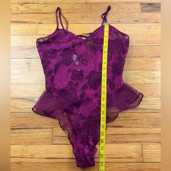 Victorias Secret Gold Label Maroon Floral Teddy Size Small - Picture 4 of 7